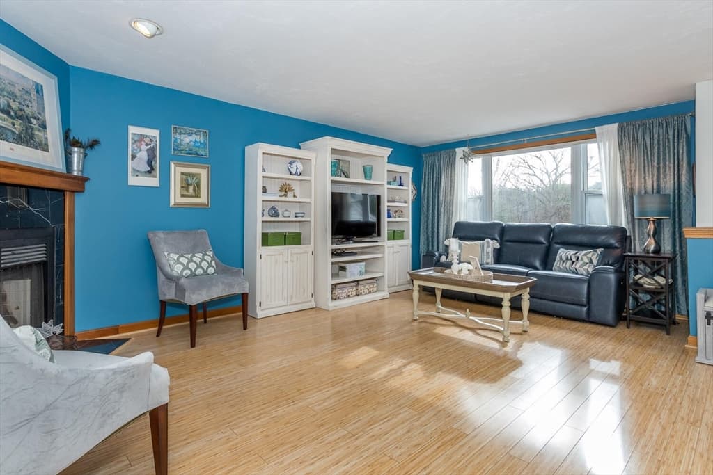 149 Bolivar #C3 photo 3
