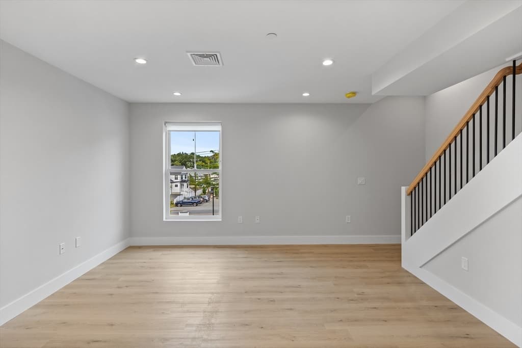 186 Bedford Street #206 photo 5