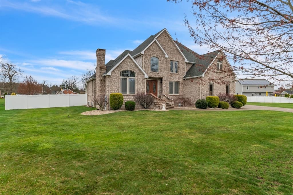 43 Westview Ln photo 3