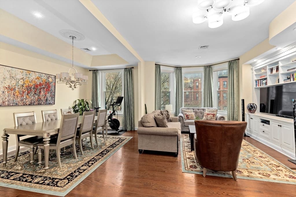 333 Beacon St #4 photo 2