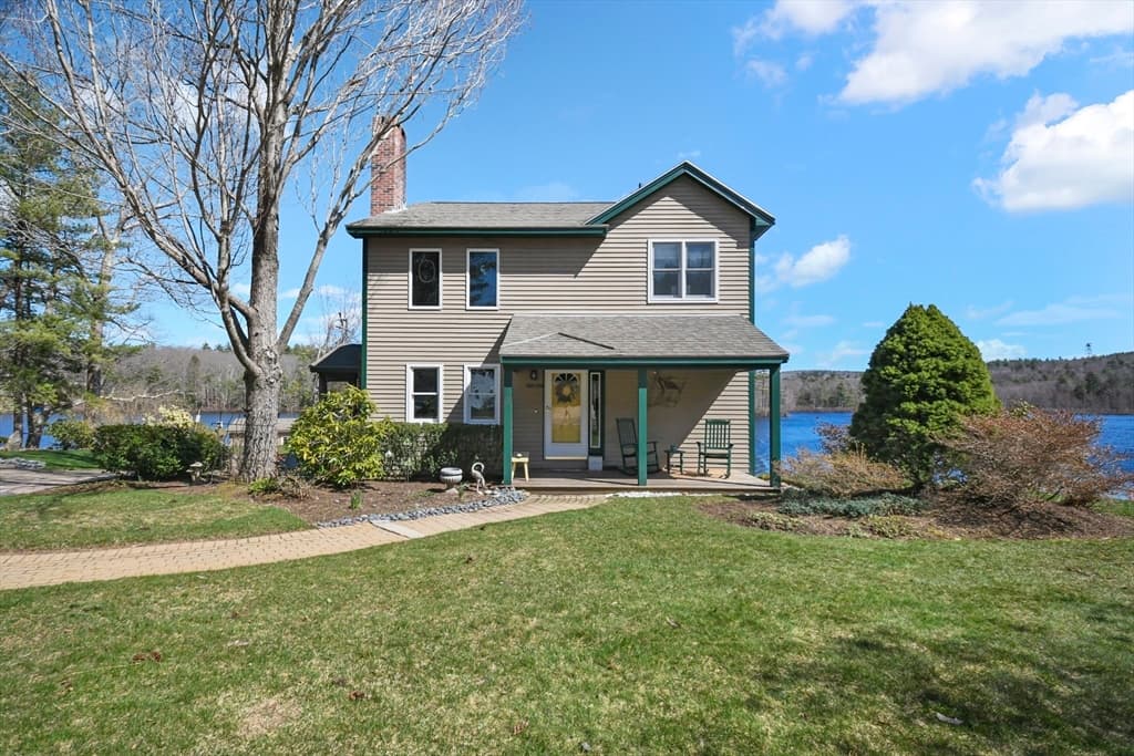 17 Watatic Pond Road photo 4