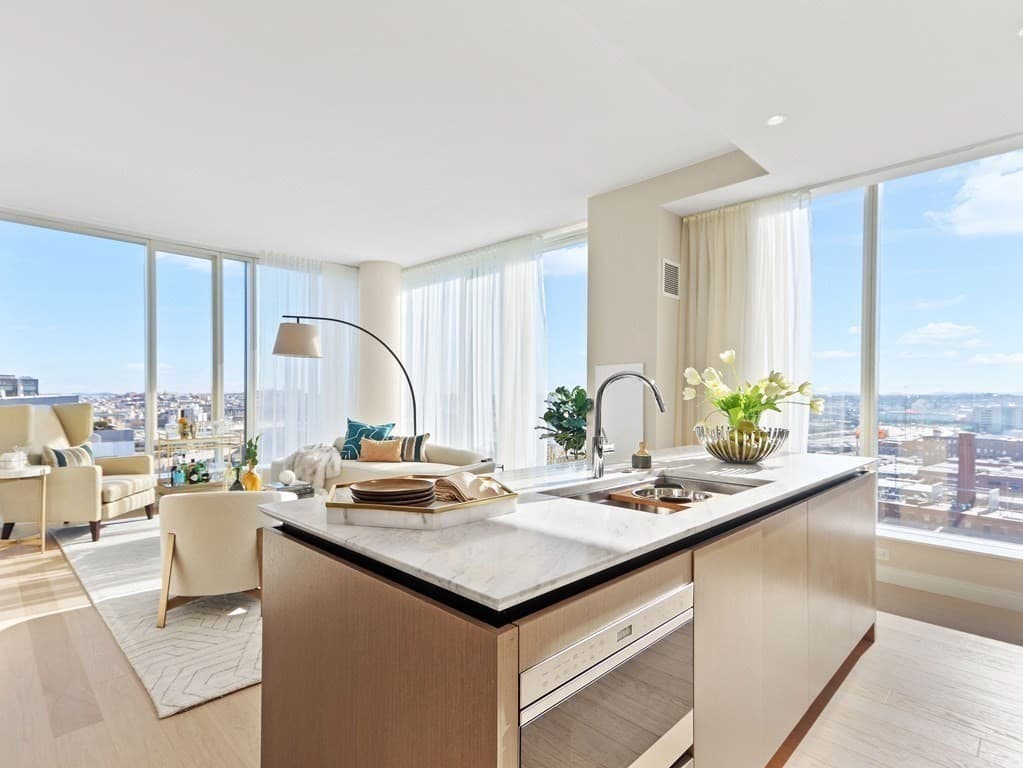 380 Harrison Ave #14 B photo 3