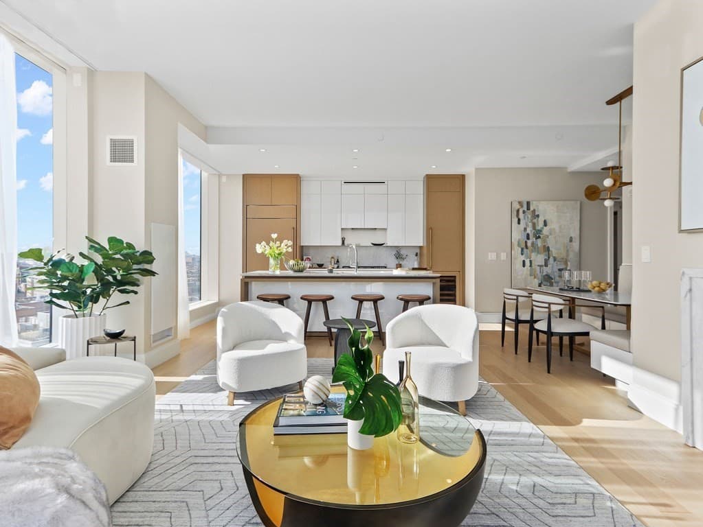 380 Harrison Ave #14 B