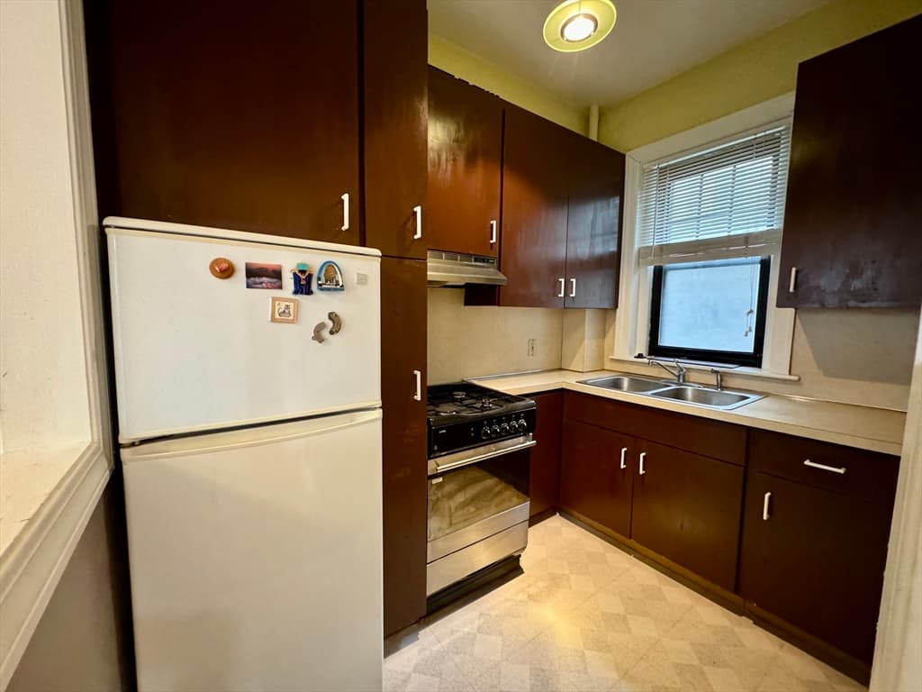 309 Allston St #2 photo 5