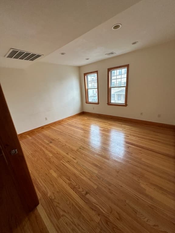 23 Dean Street #2B photo 3