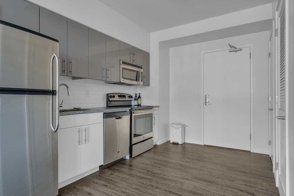 505 Congress St #1812 photo 5