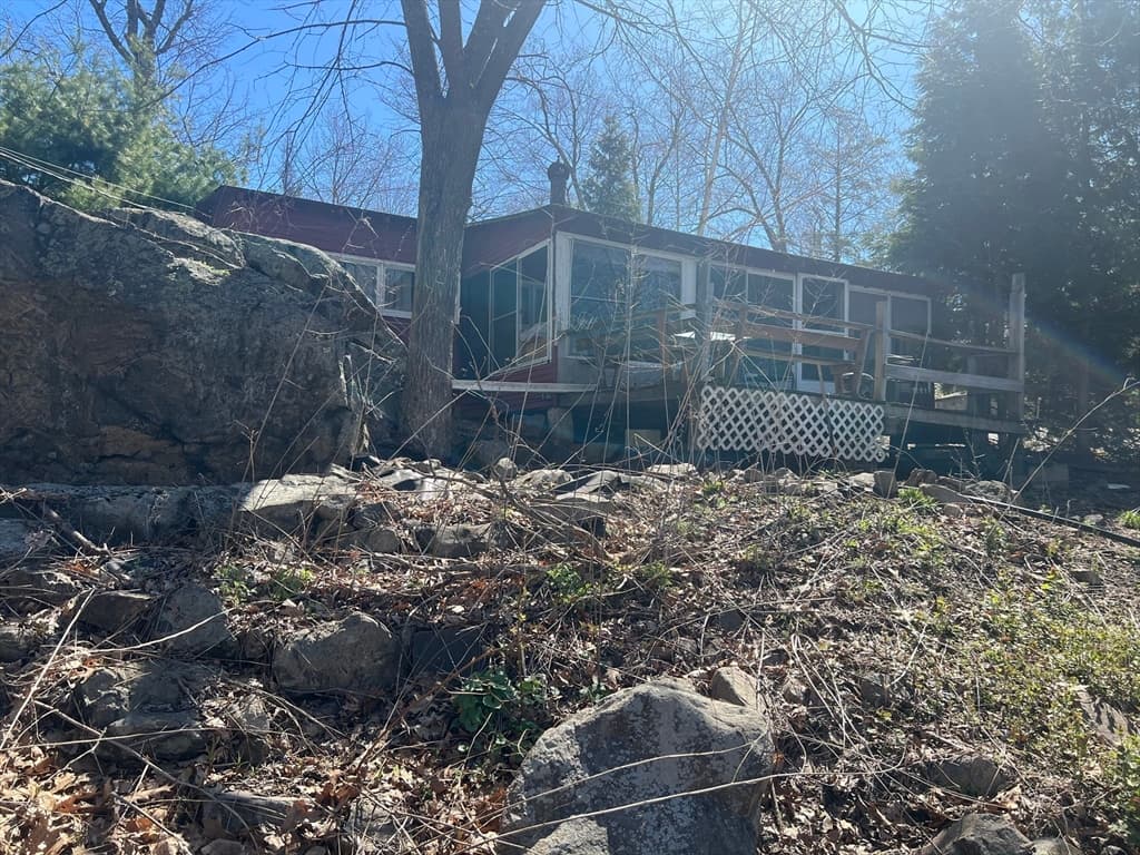 4 Dogwood Lane photo 2