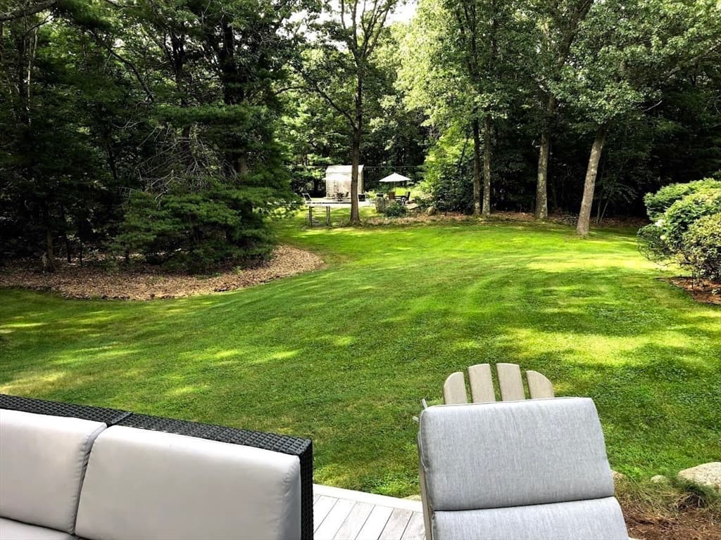 150 Sagamore St photo 5