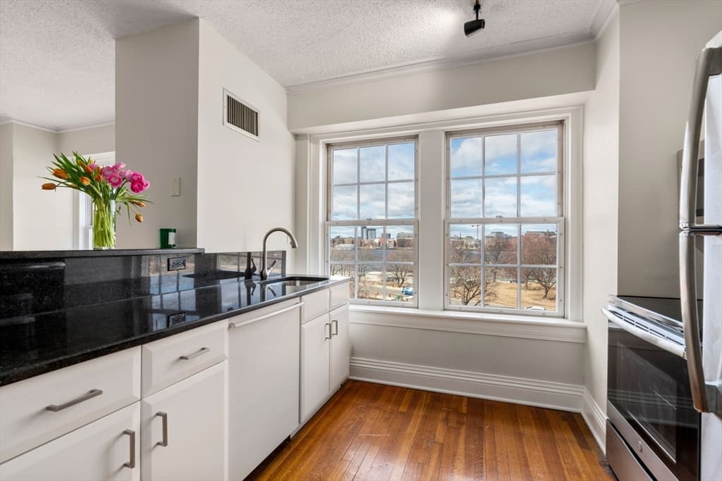 534 Beacon Street #507 photo 3