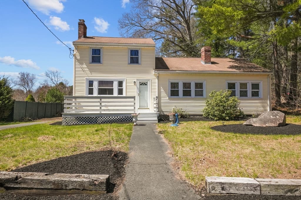 528 Elm Rd