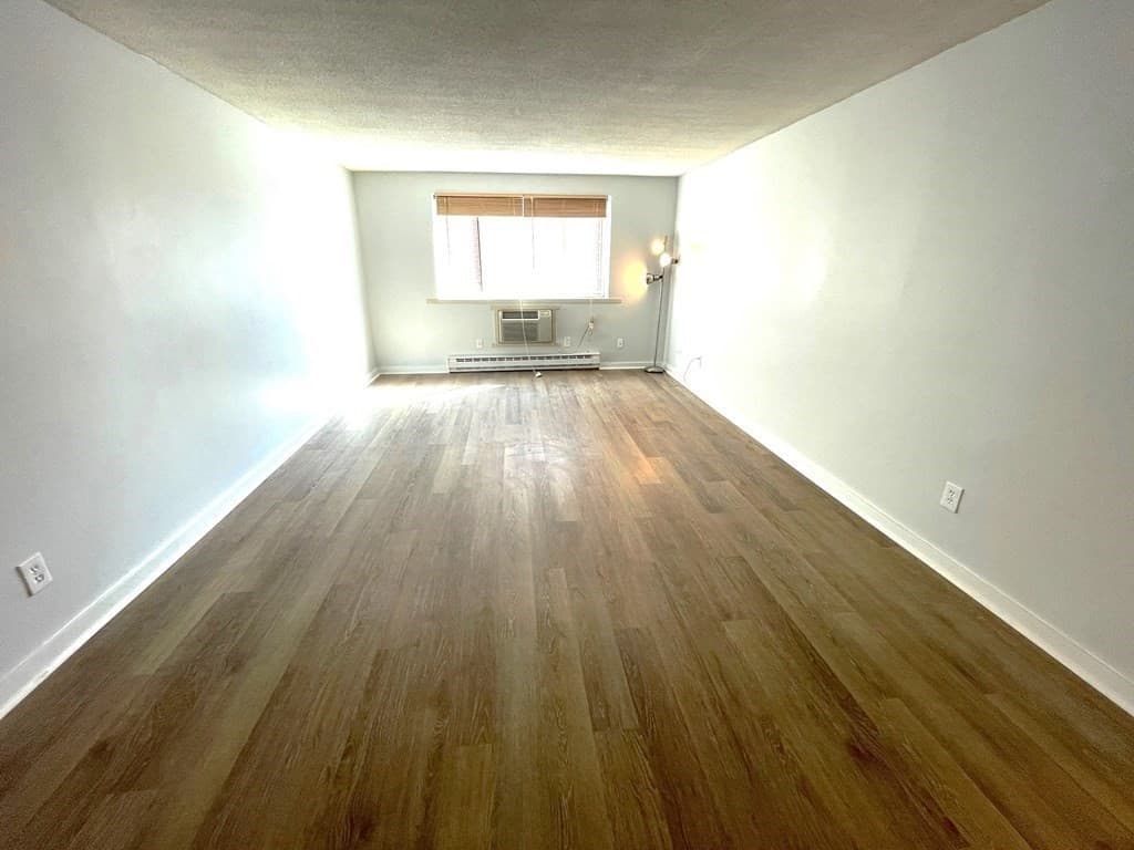 94 Beacon St #27 photo 2