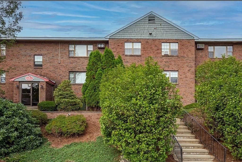 49 Spencer Rd #16H photo 5