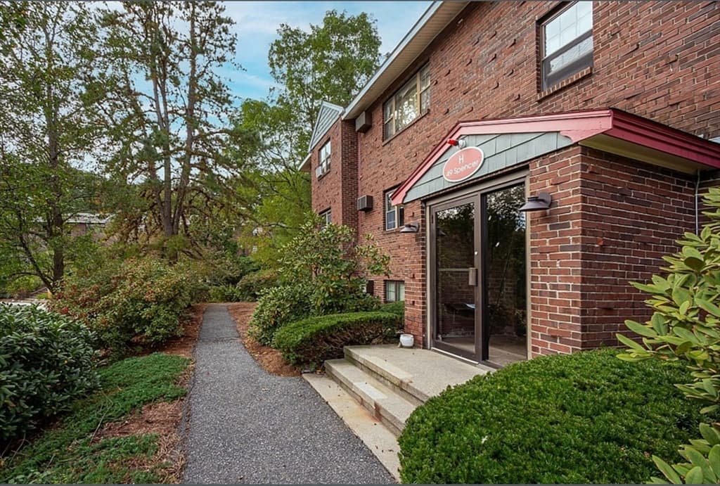 49 Spencer Rd #16H photo 4