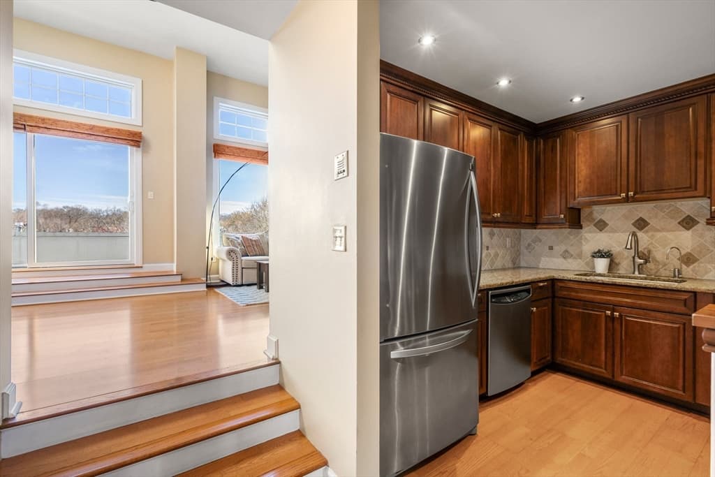 112 Milton St #233 photo 4