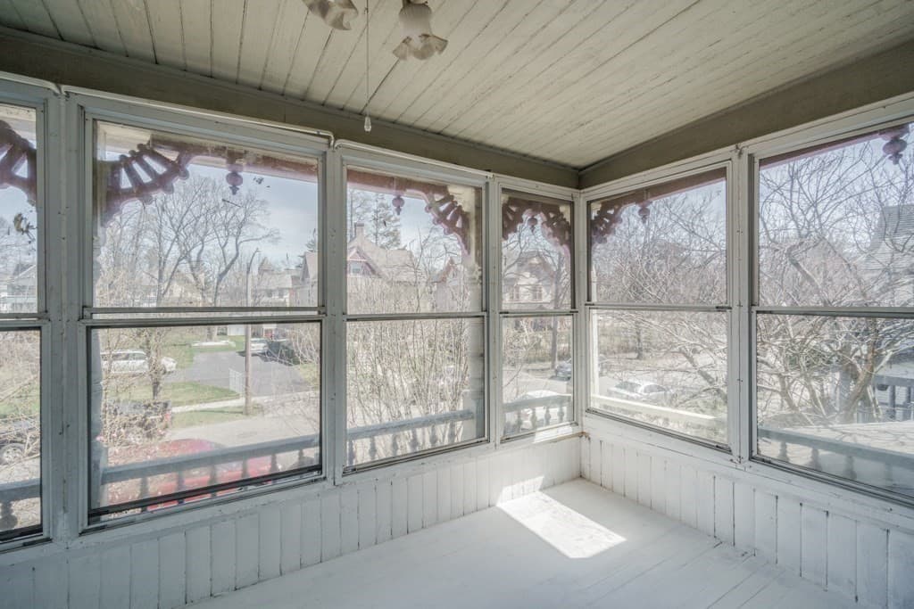 120 Westminster St photo 5