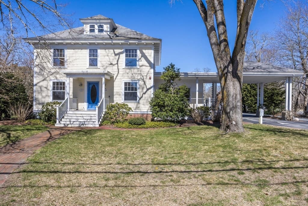204 Main St