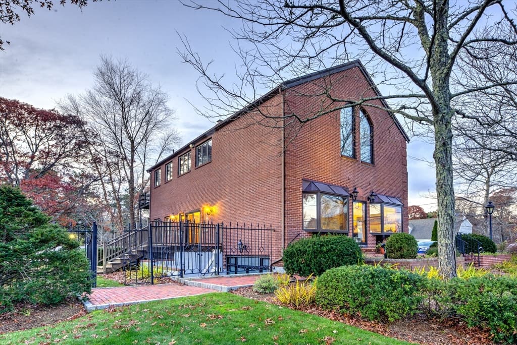 248 Stevens St