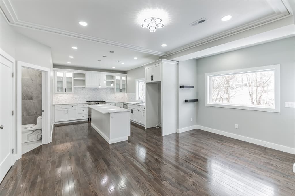 20 Greylock Ave photo 3