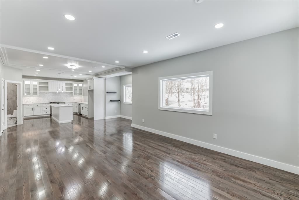 20 Greylock Ave photo 4