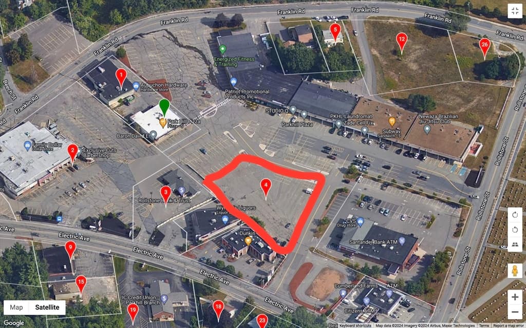 497 Electric Ave photo 2
