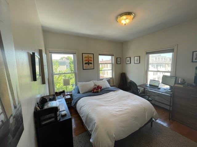 845 E 2nd photo 2
