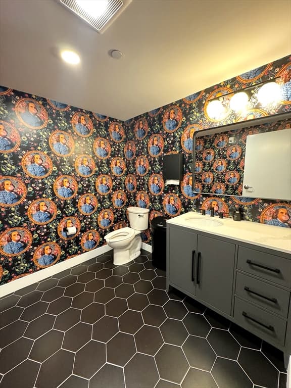 654 East Broadway #207 photo 5