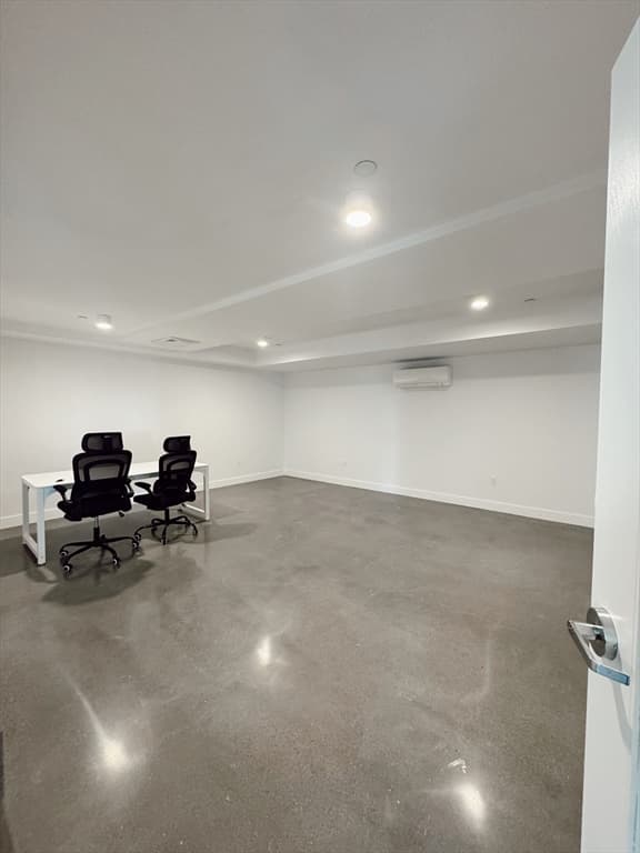 654 East Broadway #203