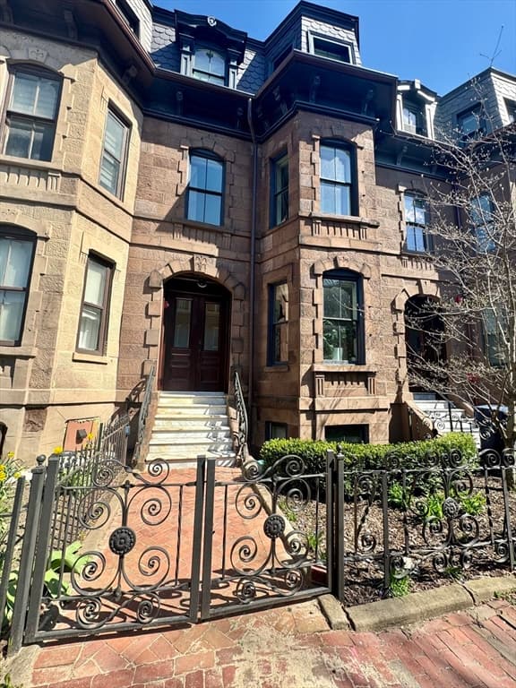 9 Wigglesworth St