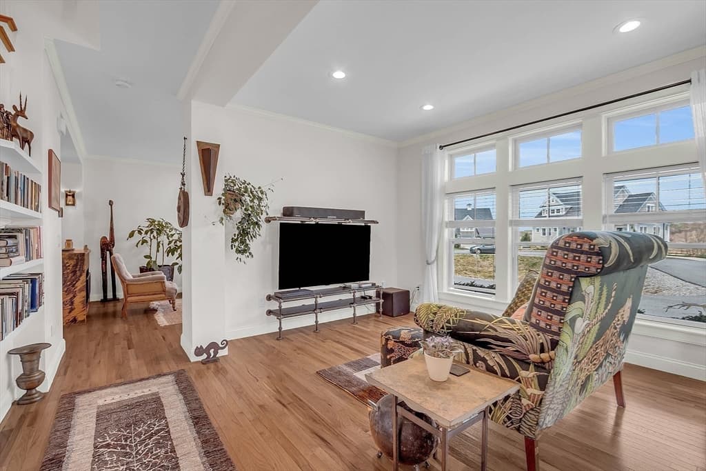 19A Blacksmith Row #19-A photo 5