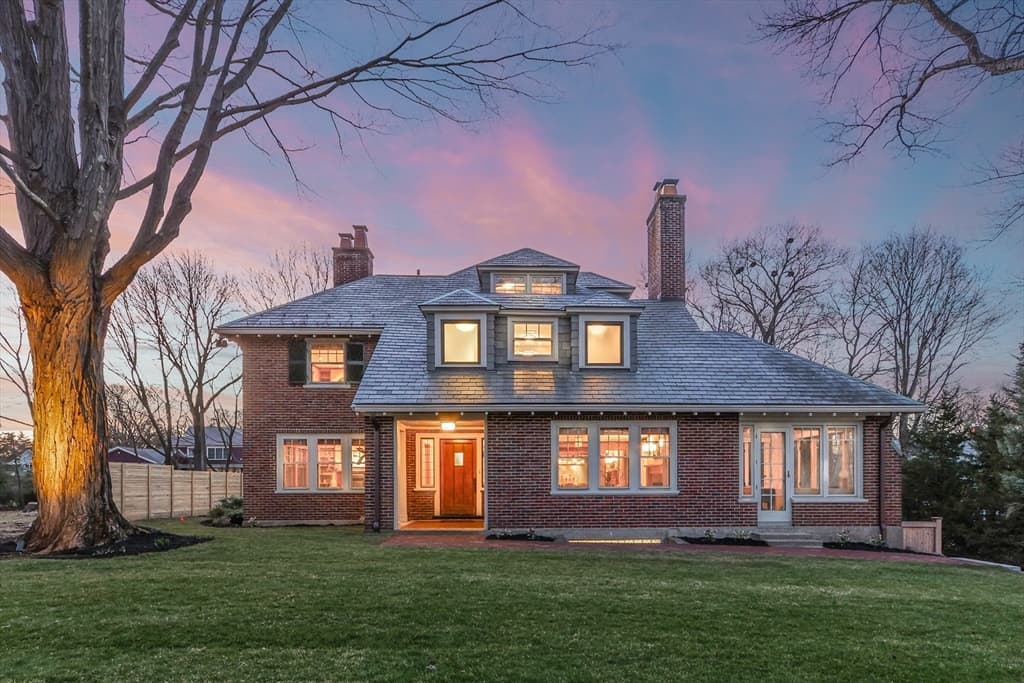 23 Metacomet Rd photo 2