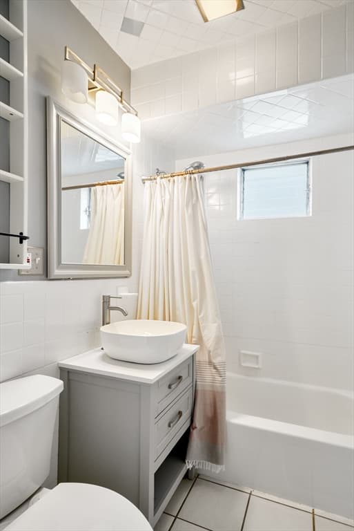 27 Alexander Avenue #29 photo 5