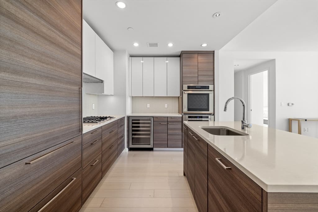 1 Franklin St #2412 photo 2