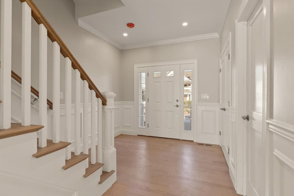 88 School St. photo 2