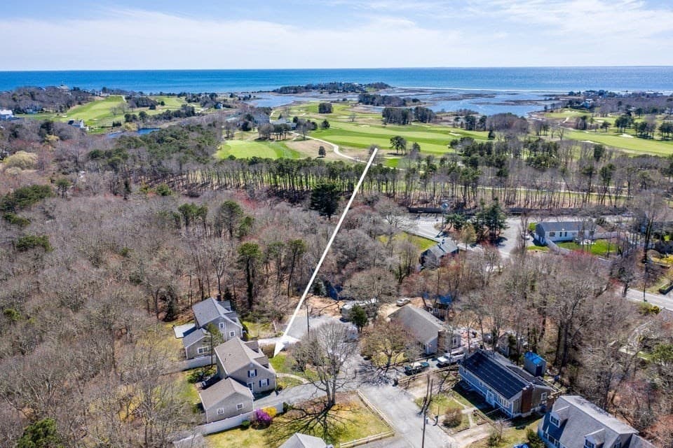 56 W Hyannisport Cir photo 2