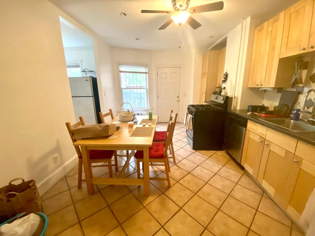 12 Fiske Place #1 photo 4