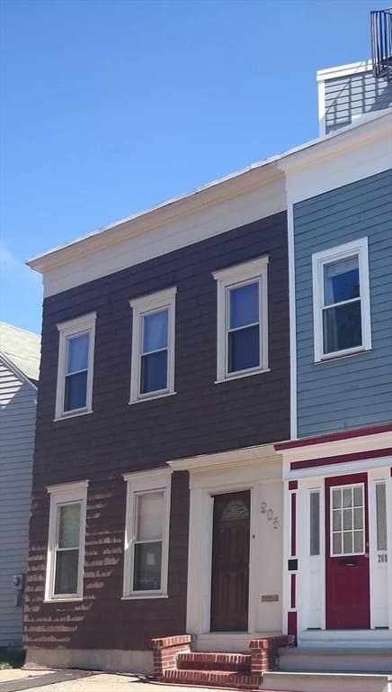206 Emerson St