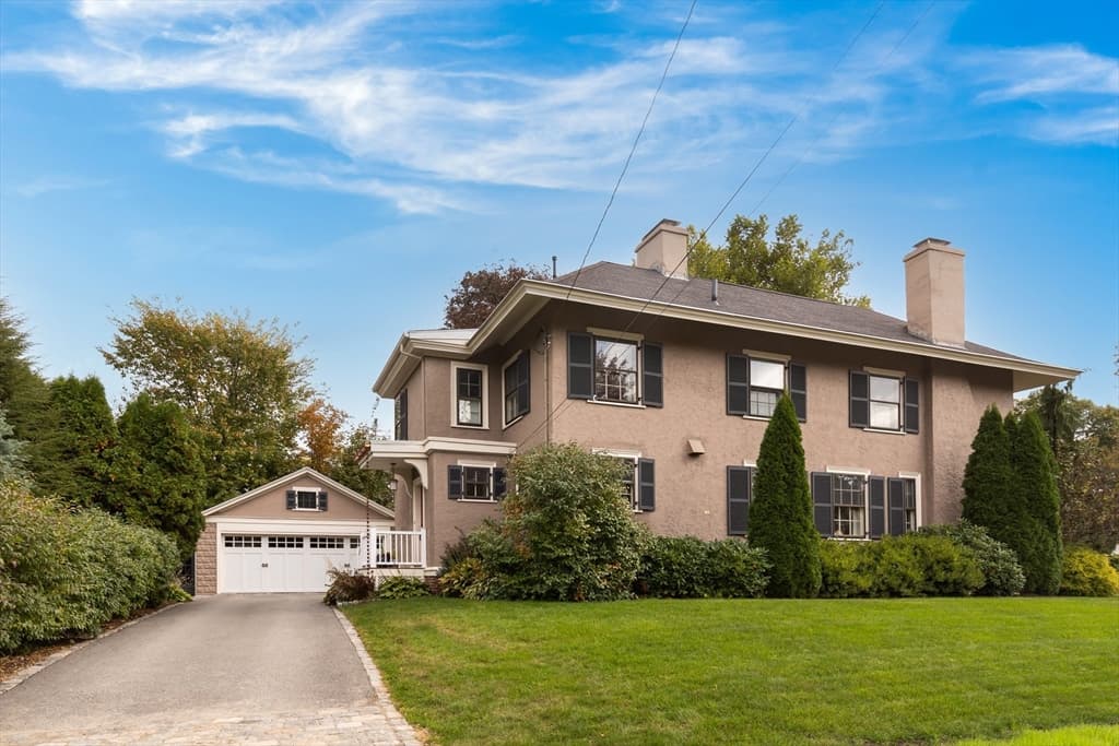 68 Elm Street photo 2