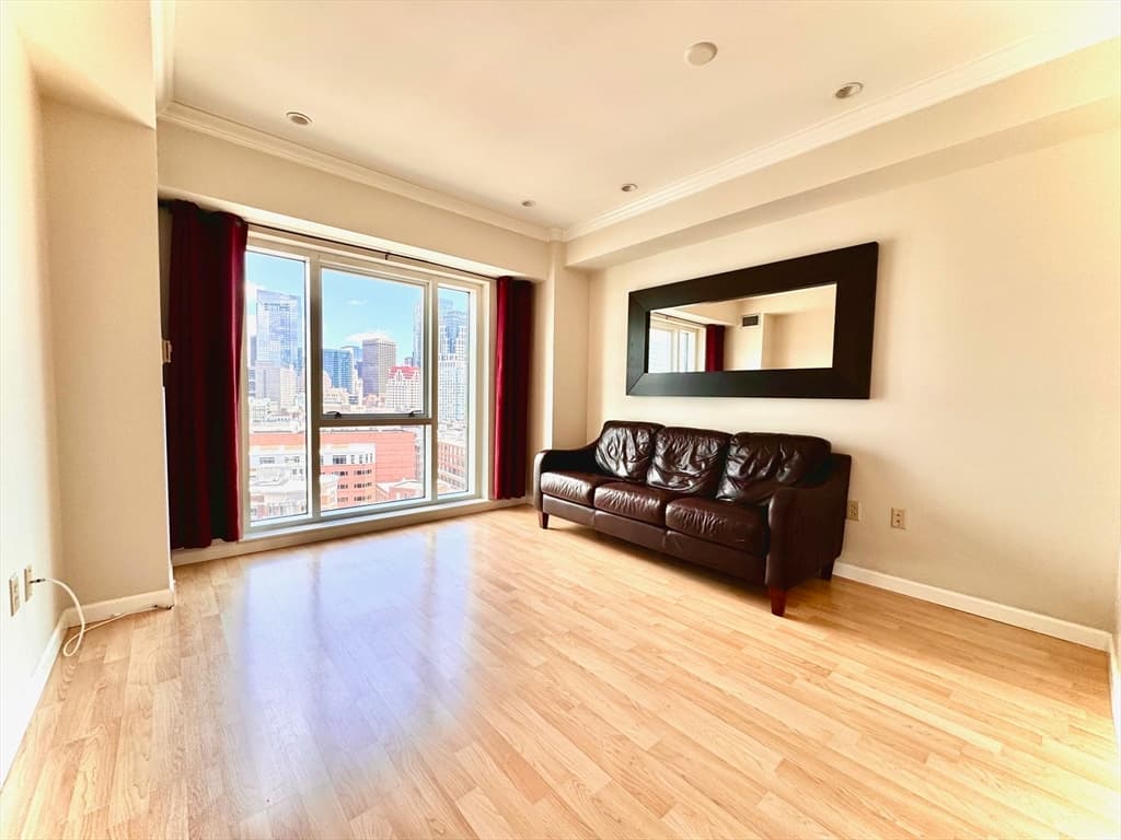 1 Nassau Street #1702 photo 5