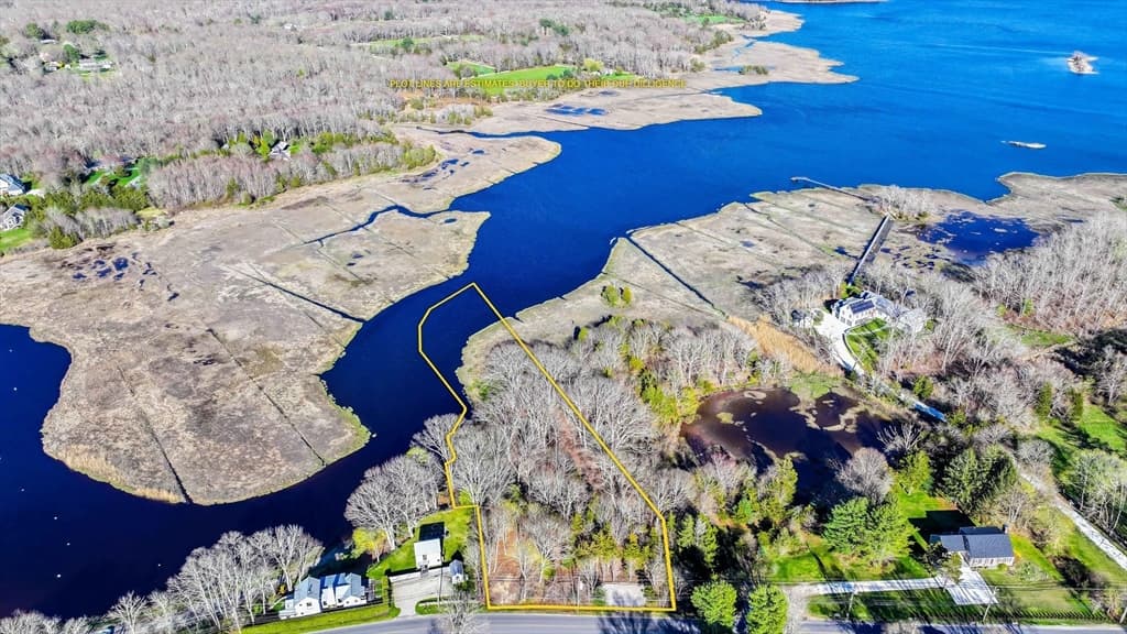 44 Old Harbor Rd