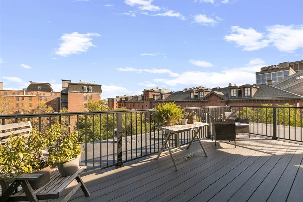 30-34 E Concord St #20