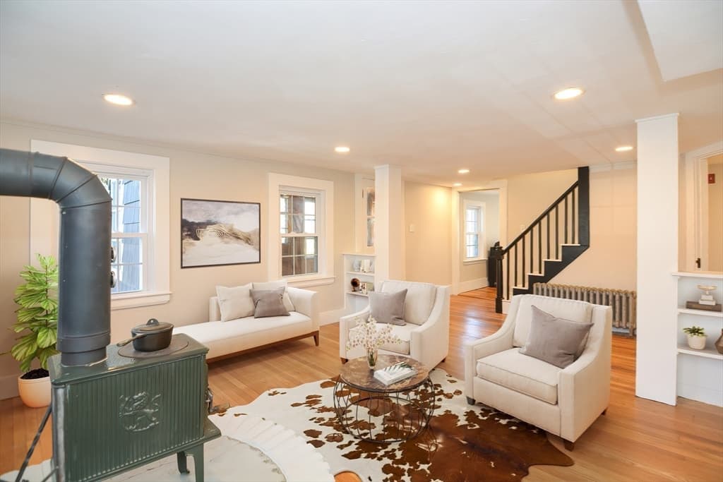 14 Washington St photo 3