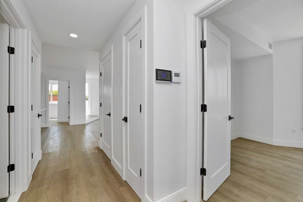 64 Alpine St #403 photo 2