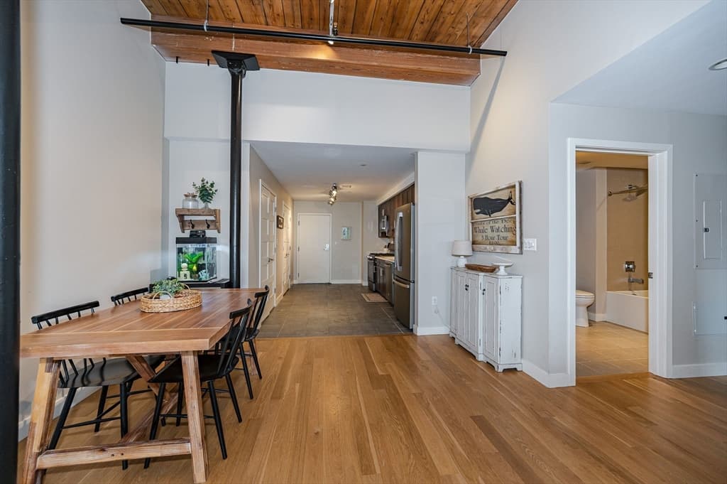 130 John St #449 photo 5