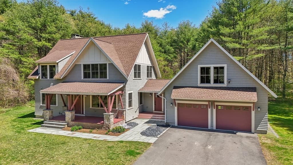 39 Burnham Rd