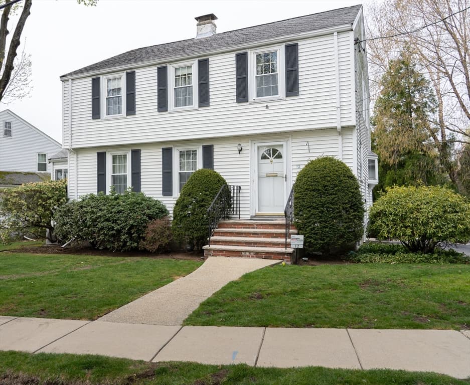 12 Brookside Avenue