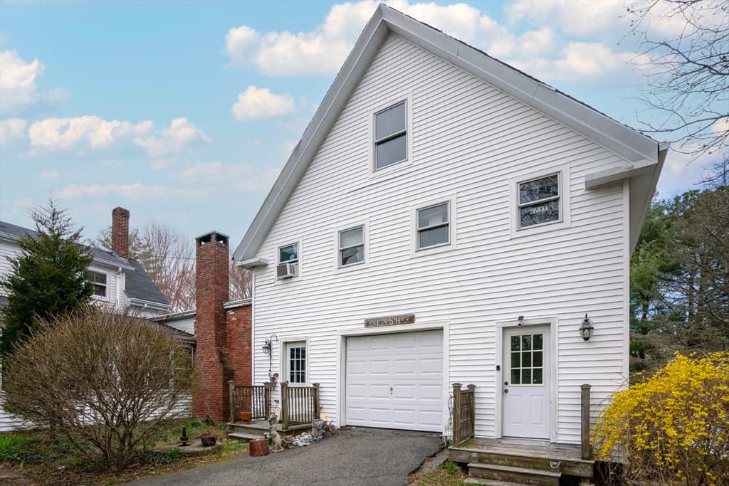 1173 Broadway photo 2