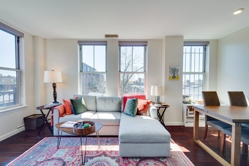 75 Clarendon Street #408 photo 5