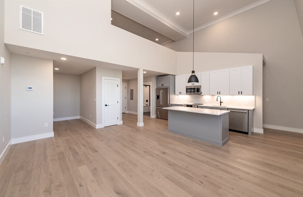 4 Franklin Street #401 photo 3