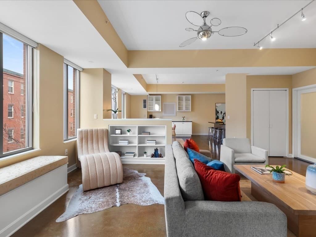 1313 Washington #319 photo 3