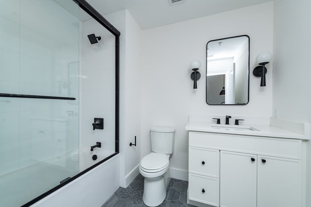 4 Franklin Street #202 photo 5